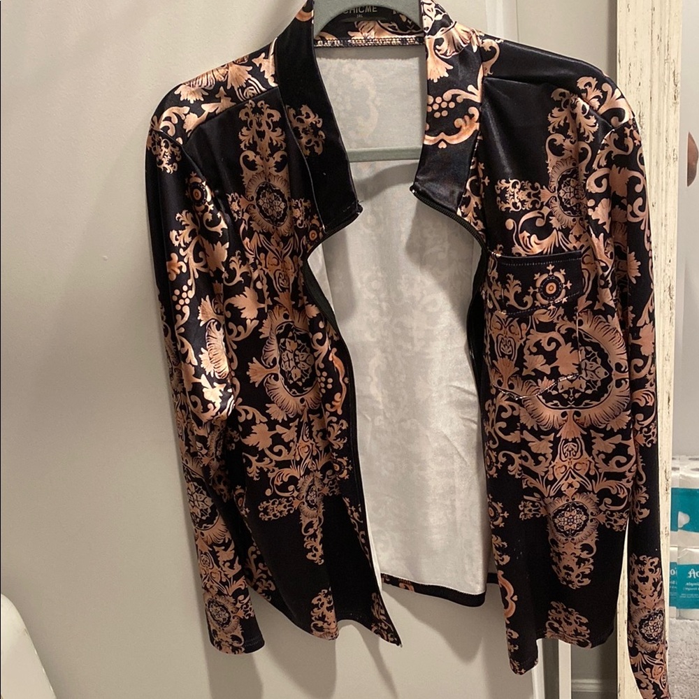 Chic Black and Gold Women's Blazer